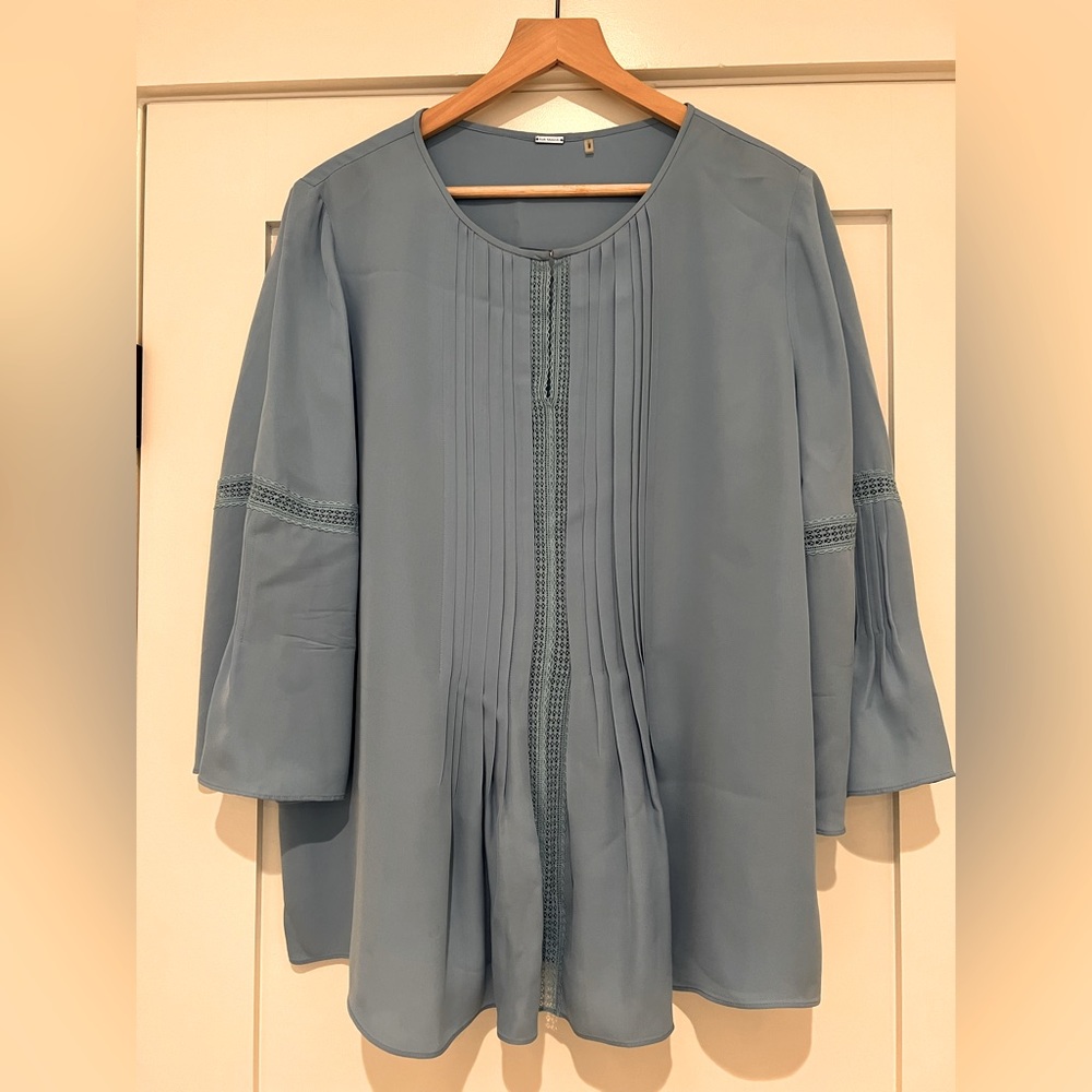 Ellie Tahari silk blouse size XL